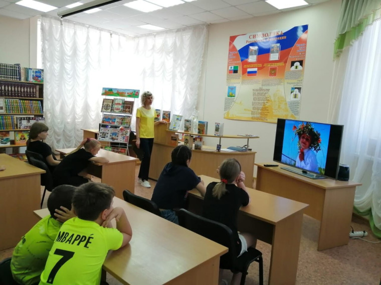 Выставка-викторина «Русь, Россия, Родина моя».
